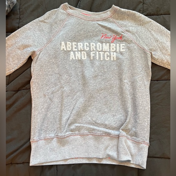 Abercrombie & Finch Crewneck - Picture 4 of 5